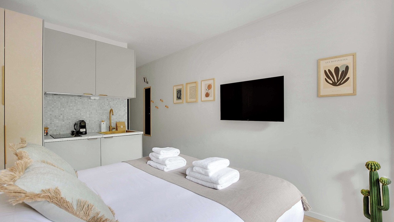 Photo of Bedroom in Meudon-la-Foret