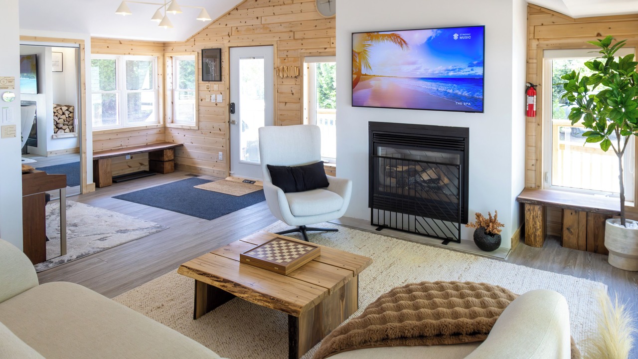 Photo of Livingroom in Northern Bruce Peninsula
