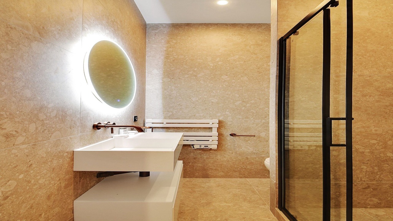 Photo of Bathroom in Auteuil