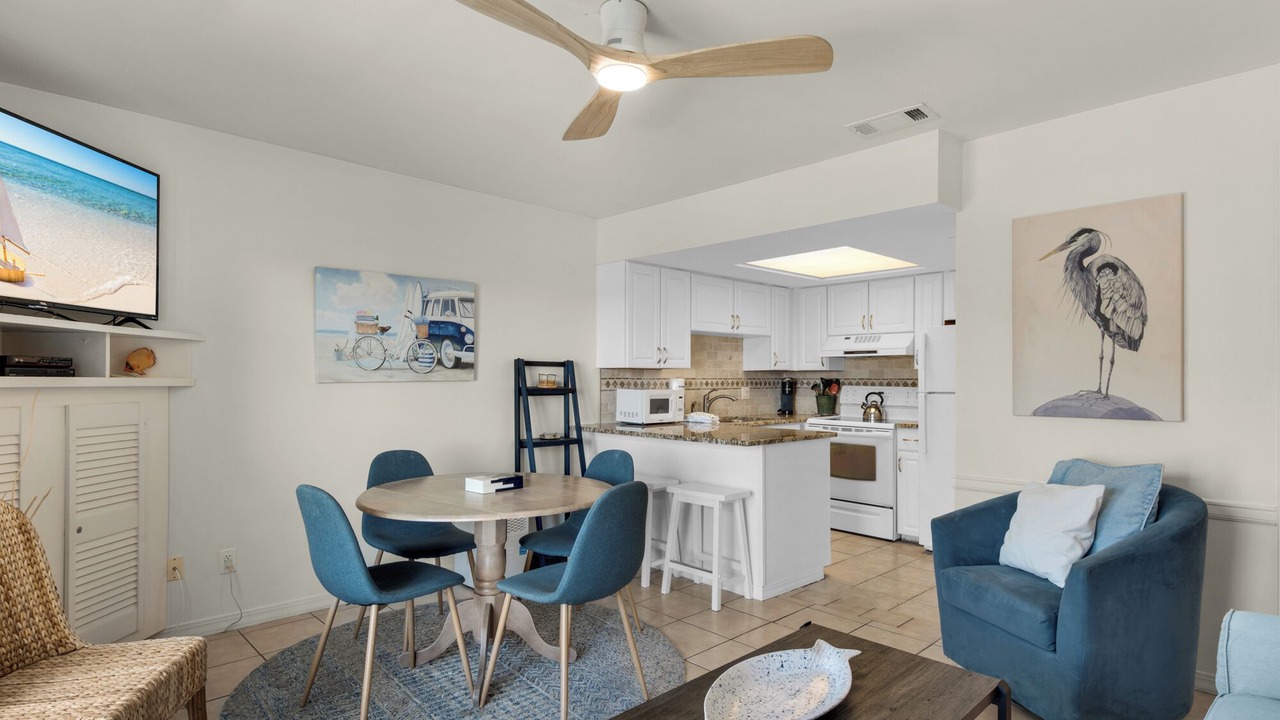 Photo of Others in Avalon Beach Estates