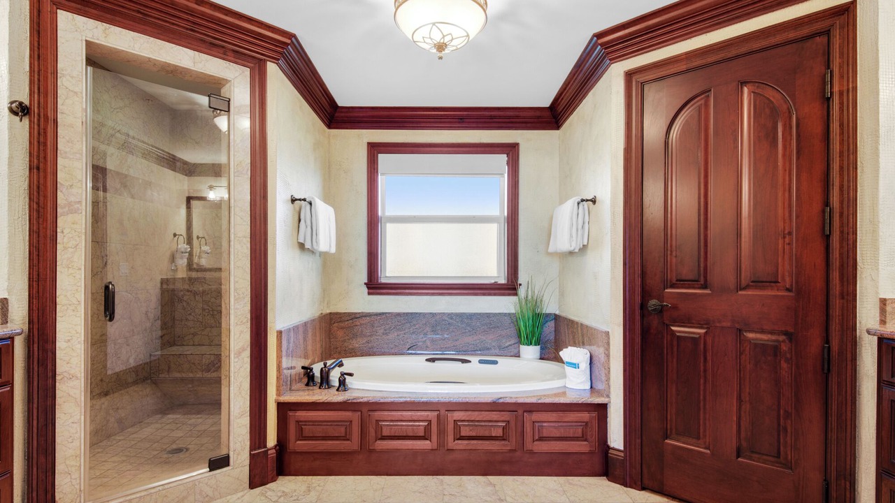 Photo of Bathroom in Emerald Waters Village