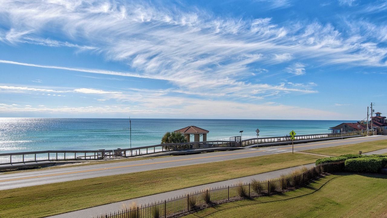Photo of Patio Balcony in Emerald Waters Village