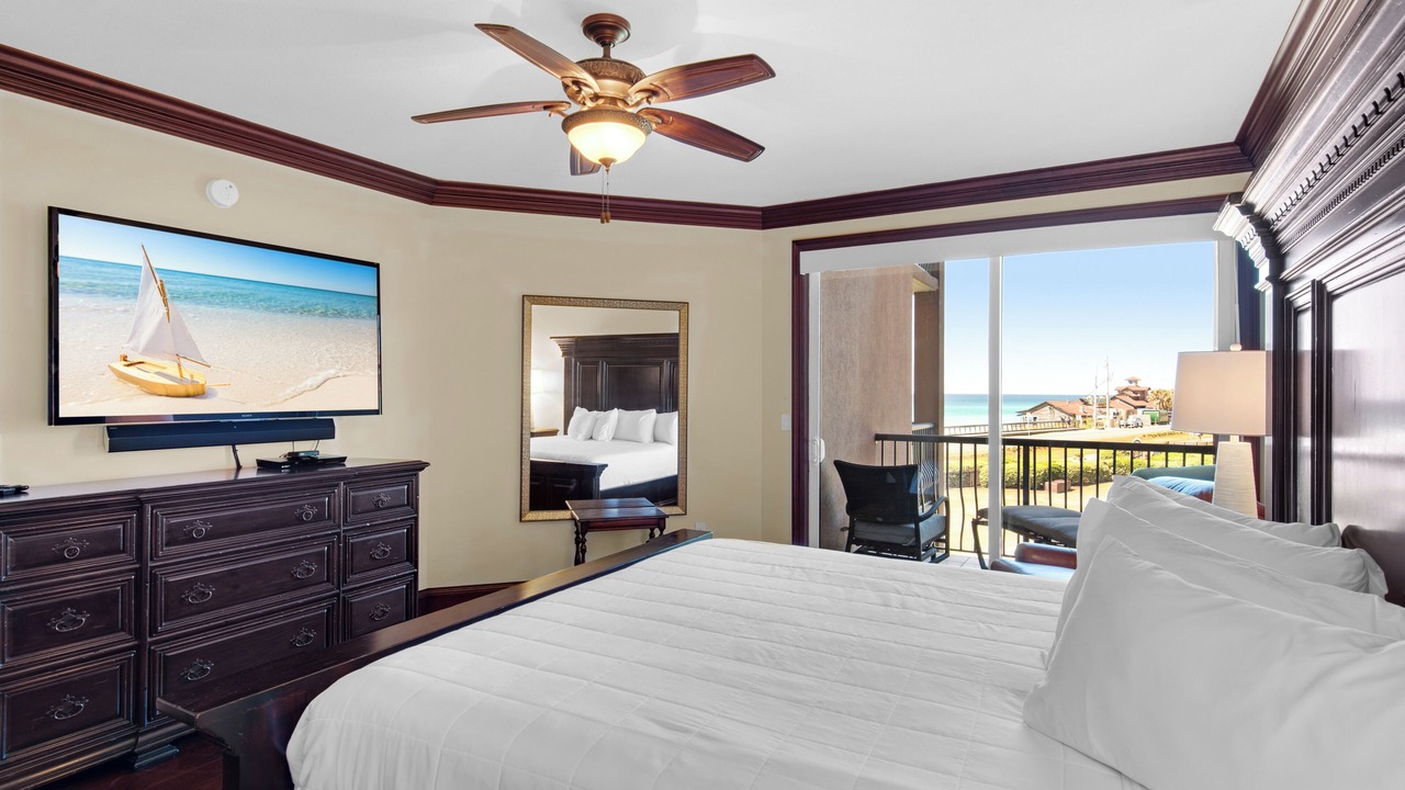 Photo of Patio Balcony in Emerald Waters Village