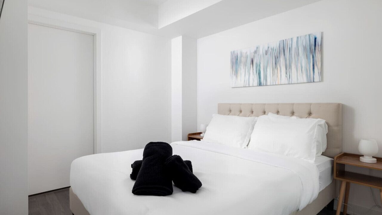 Photo of Bedroom in Bloor-Yorkville