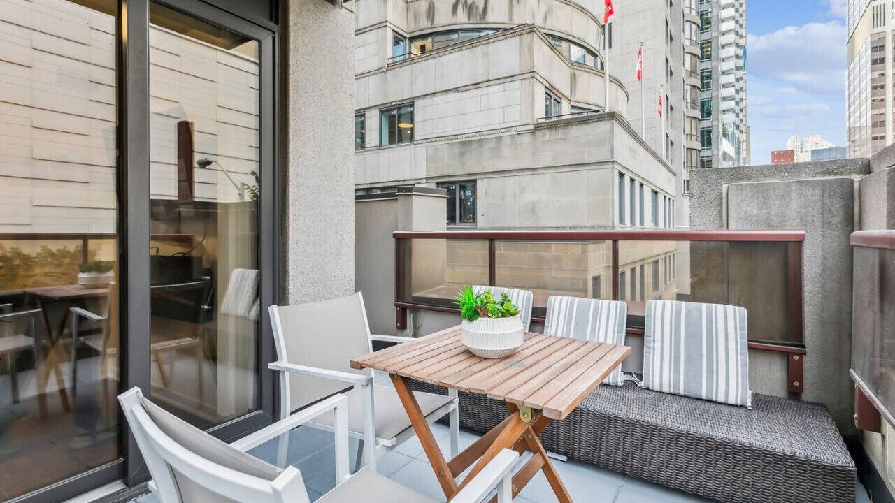 Photo of Outdoor in Yorkville