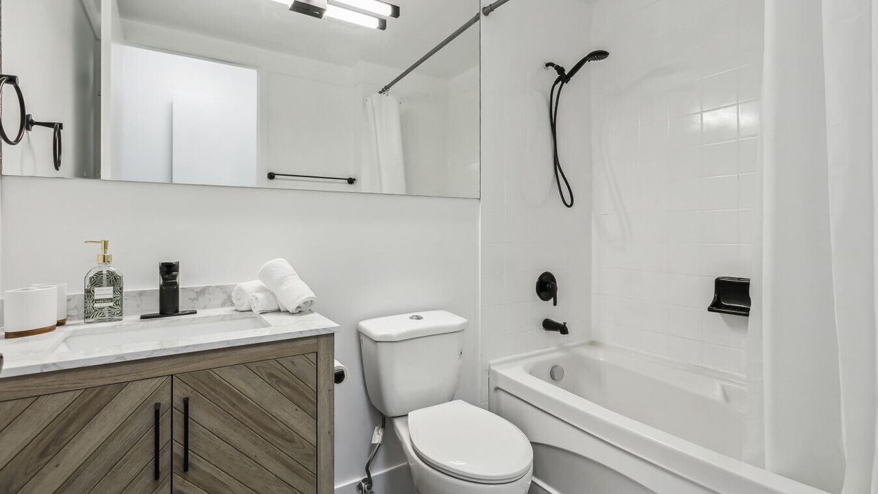 Photo of Bathroom in Yorkville