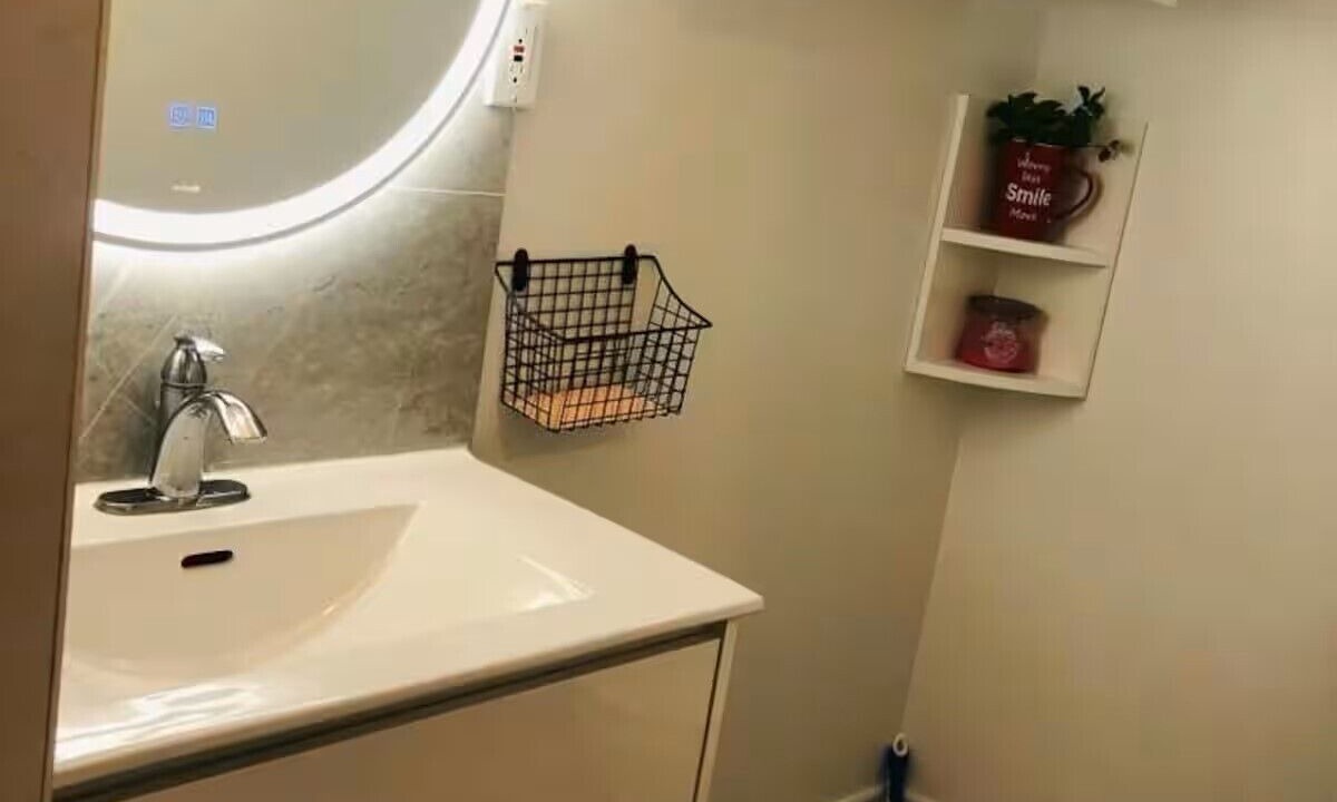 Photo of Bathroom in Meadowvale Village