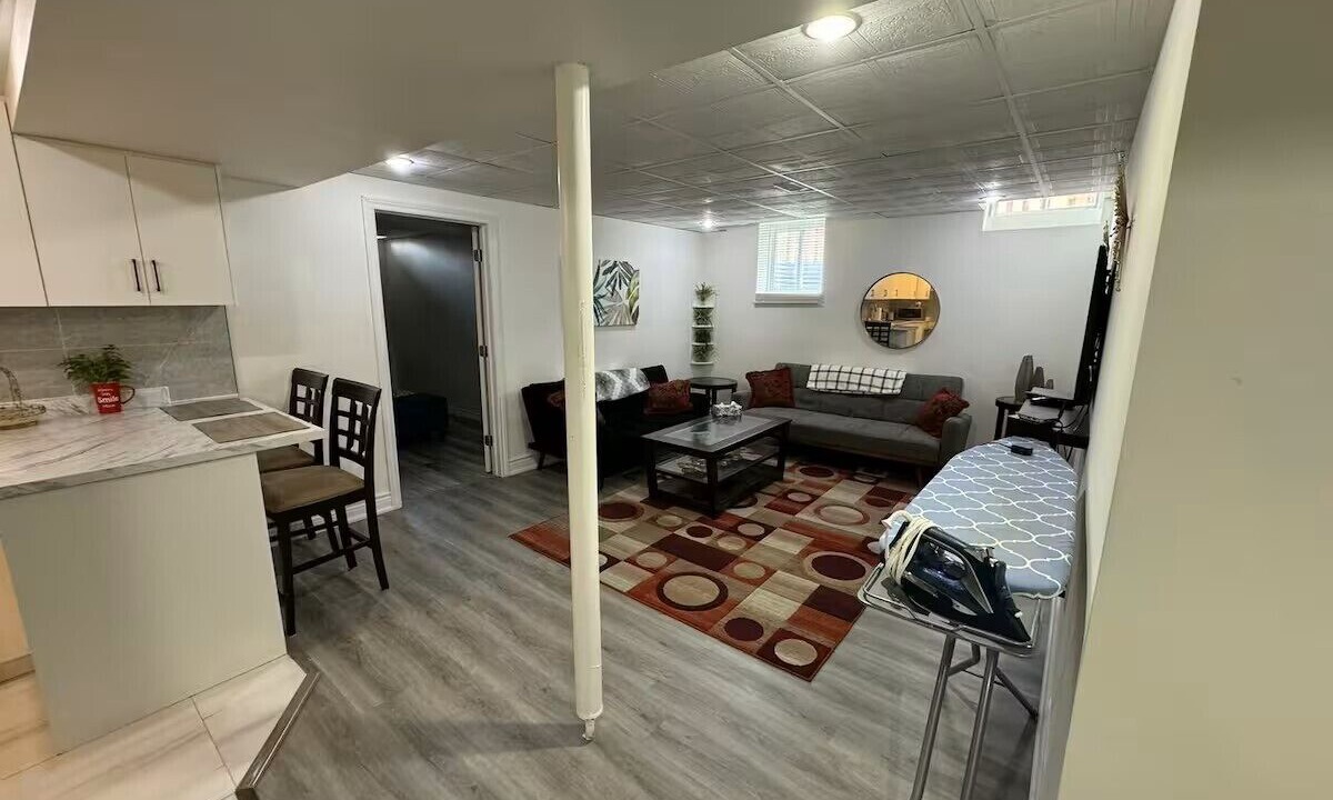 Photo of Livingroom in Meadowvale Village