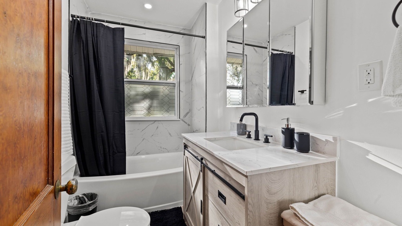 Photo of Bathroom in Lake Magdalene