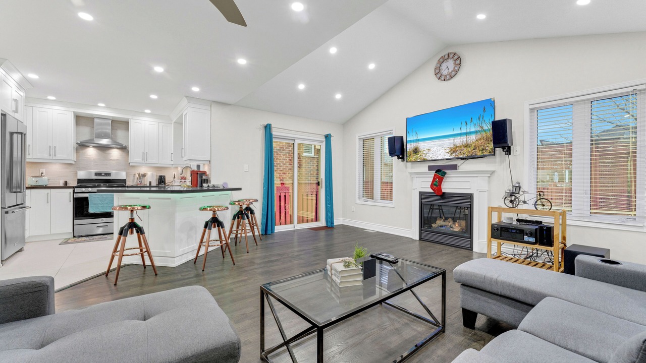 Photo of Livingroom in Lisgar