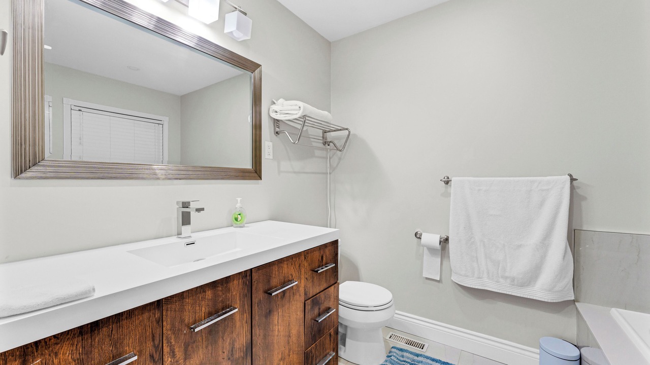 Photo of Bathroom in Lisgar