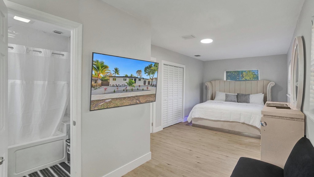 Photo of Bedroom in North Miami Beach