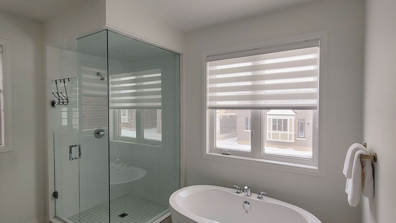 Photo of Bathroom in York Regional Municipality