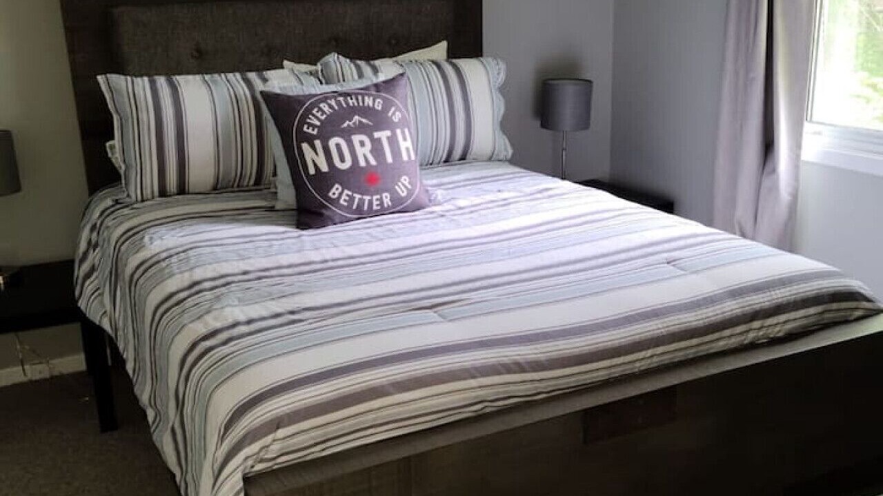 Photo of Bedroom in Gravenhurst