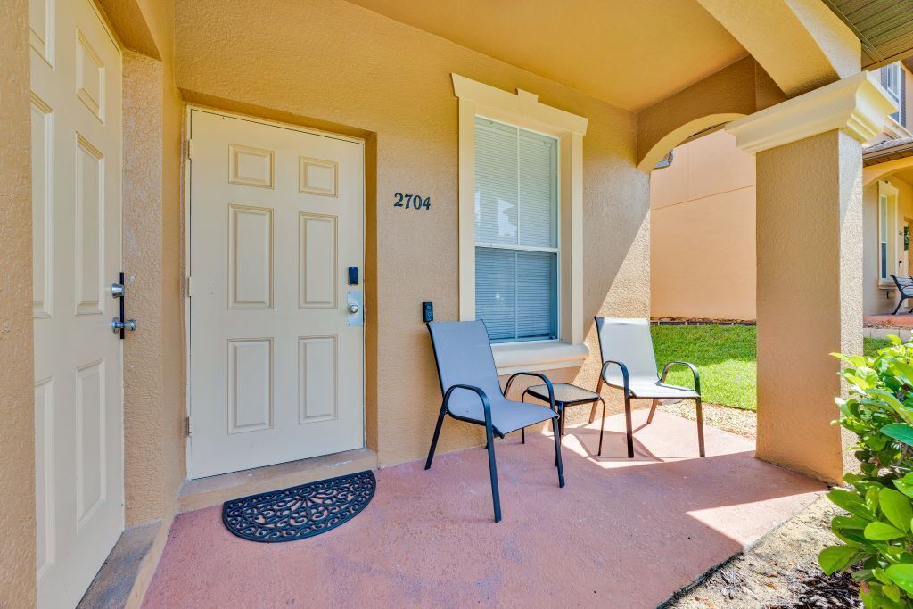 Photo of Patio Balcony in Regal Palms