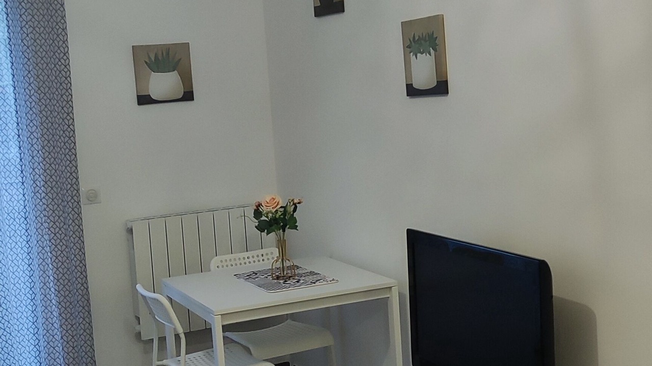 Photo of Bedroom in L'Hay-les-Roses