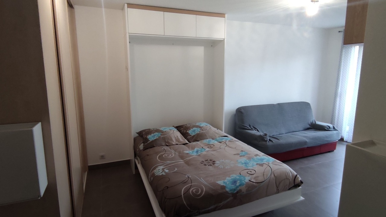 Photo of Bedroom in L'Hay-les-Roses