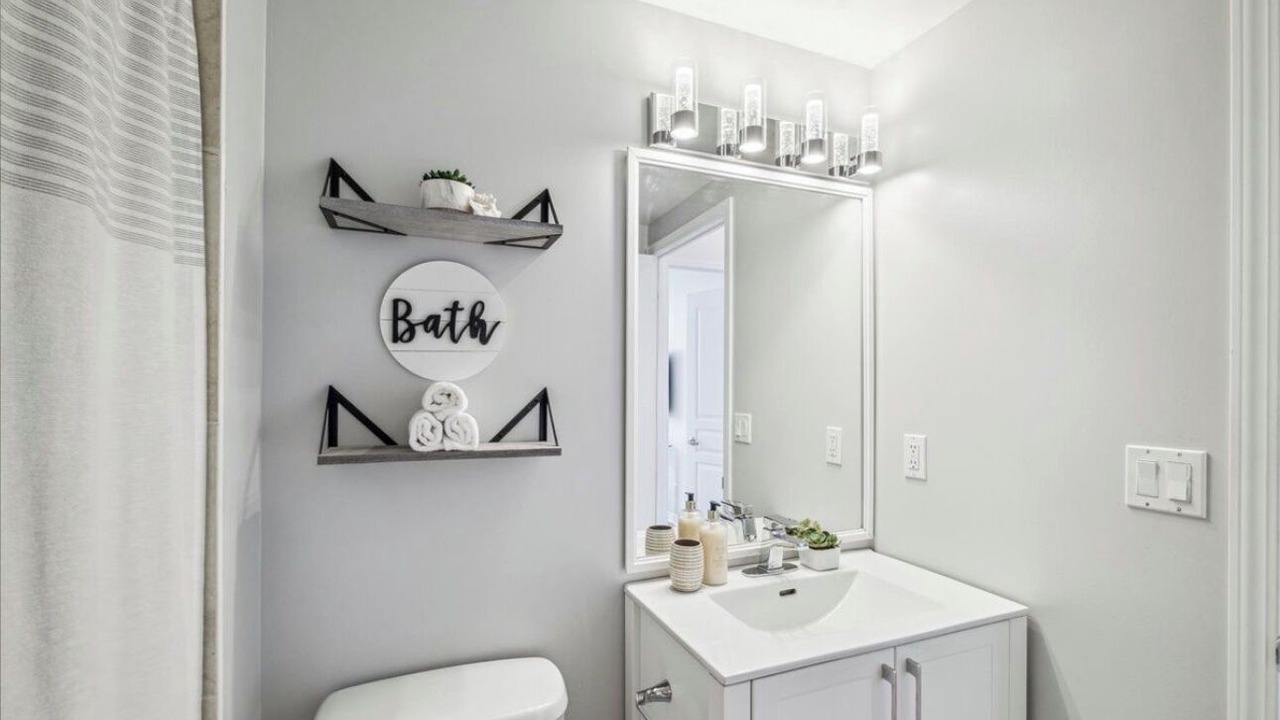 Photo of Bathroom in Humber Bay