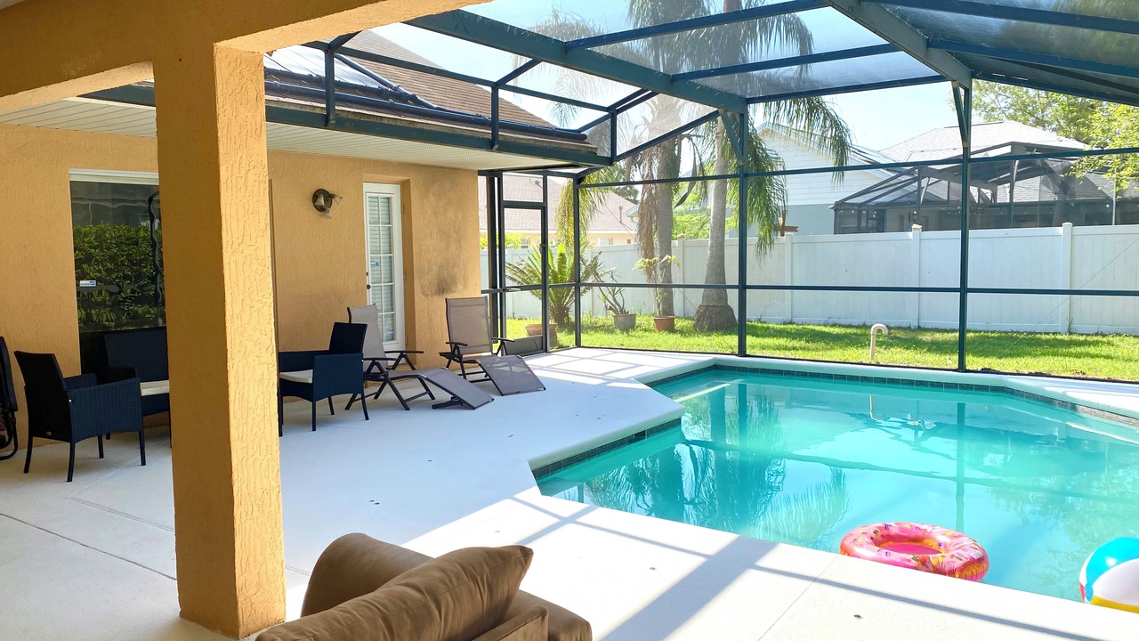 Photo of Outdoor in Orange Tree