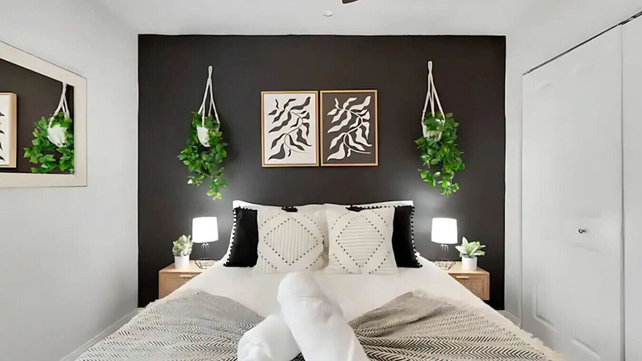 Photo of Bedroom in Bayshore Gardens