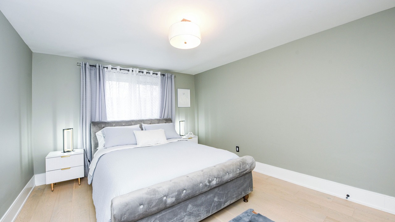 Photo of Bedroom in Erin Mills