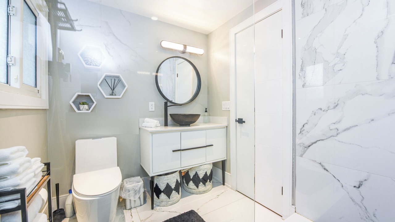 Photo of Bathroom in Erin Mills