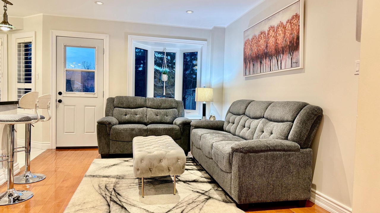 Photo of Livingroom in Brampton