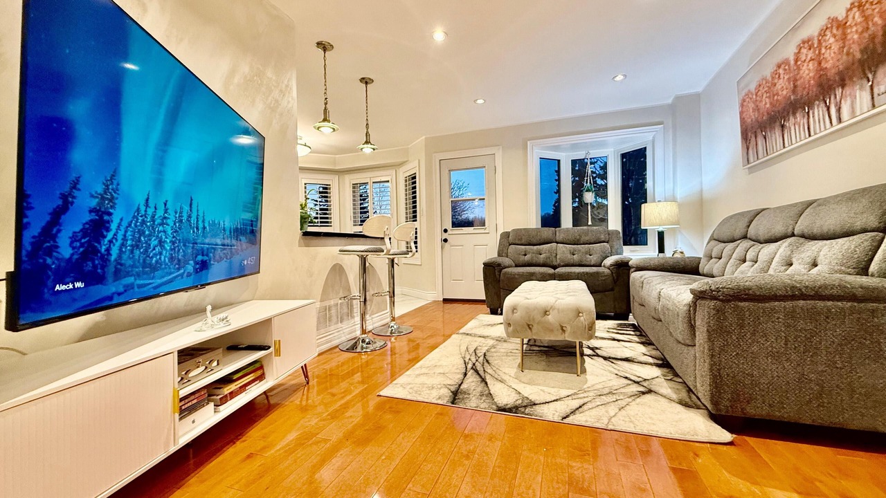 Photo of Livingroom in Brampton