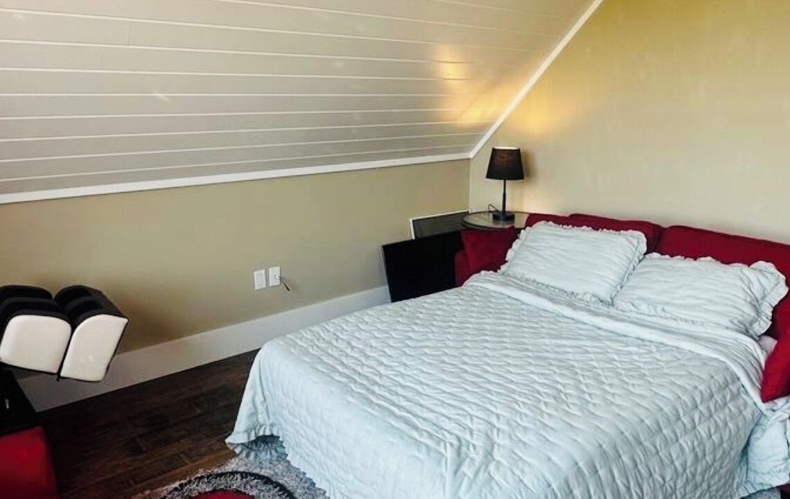 Photo of Bedroom in Oro-Medonte