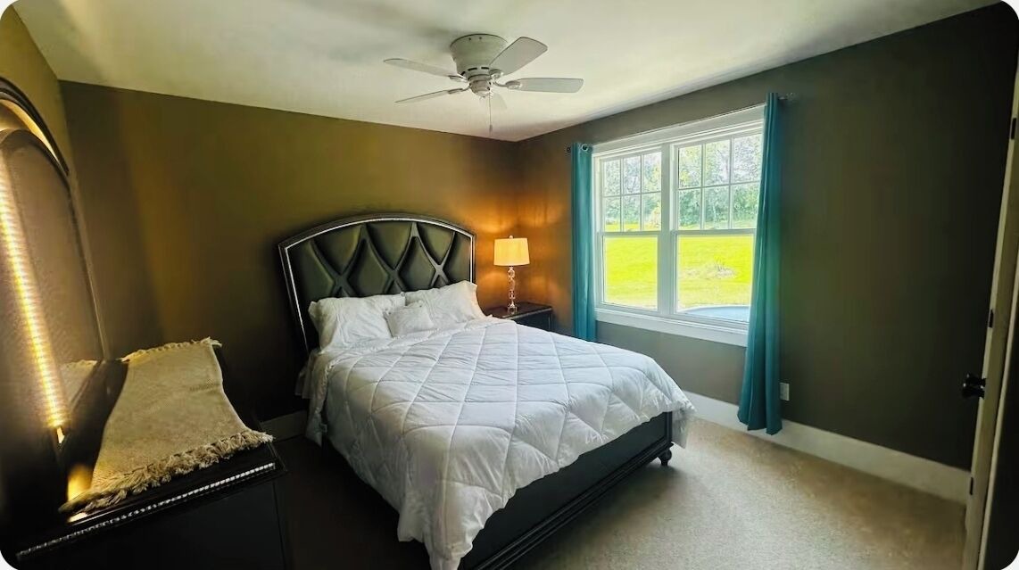 Photo of Bedroom in Oro-Medonte