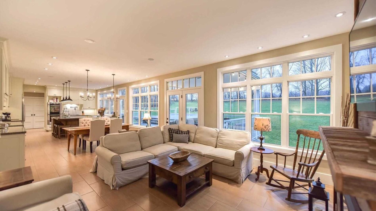 Photo of Livingroom in Oro-Medonte