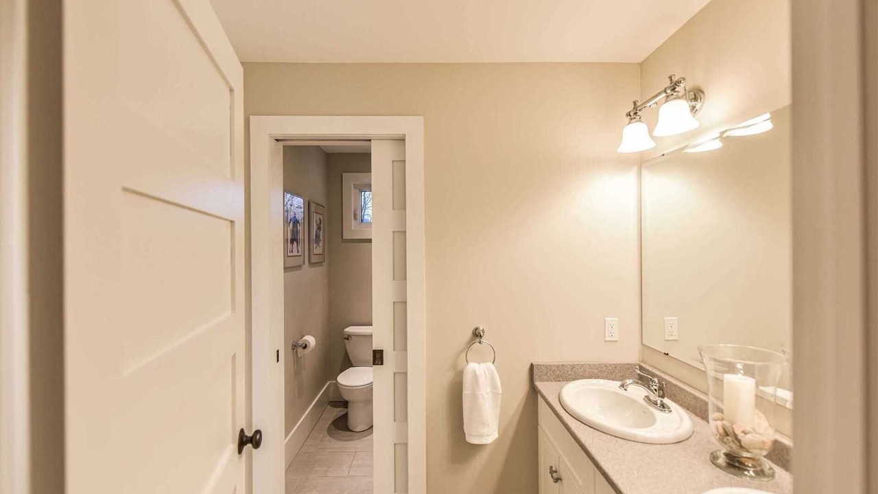 Photo of Bathroom in Oro-Medonte