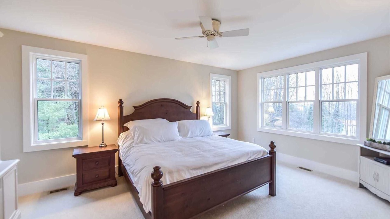 Photo of Bedroom in Oro-Medonte