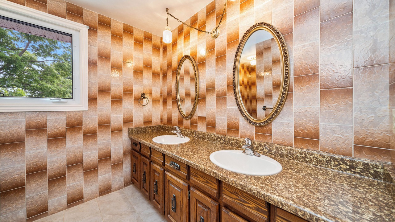 Photo of Bathroom in Richmond Hill