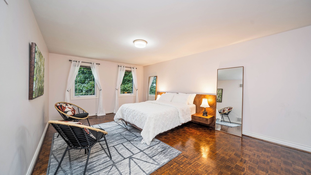 Photo of Bedroom in Richmond Hill
