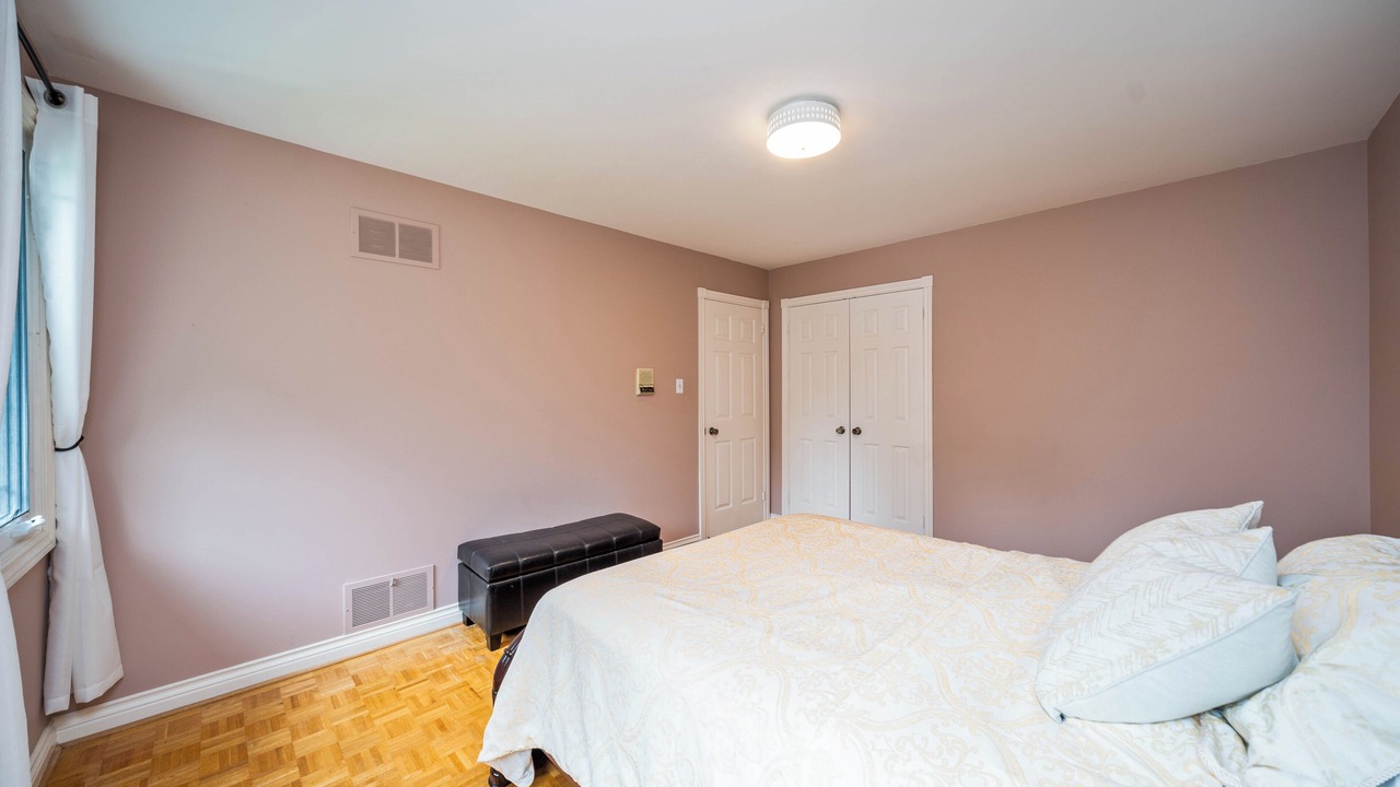 Photo of Bedroom in Richmond Hill