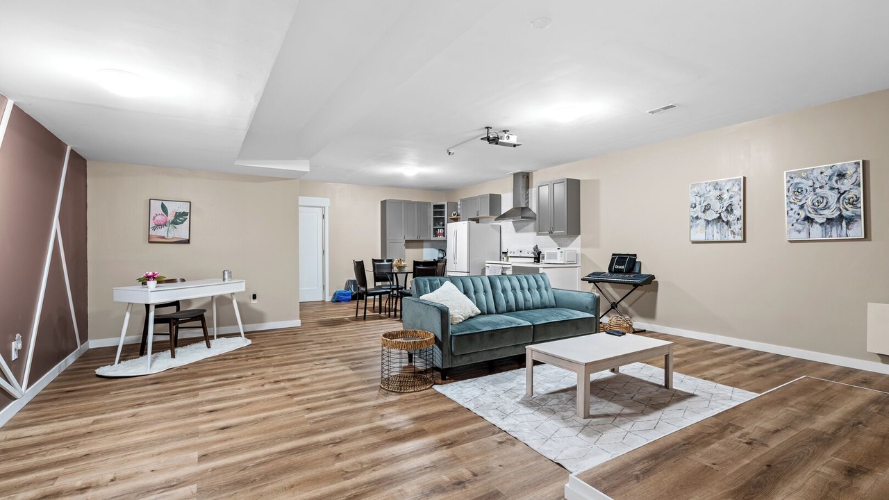 Photo of Livingroom in West Grey