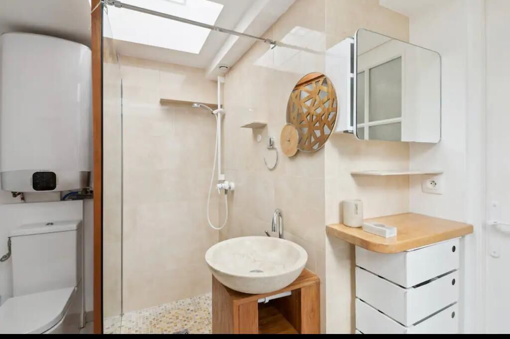 Photo of Bathroom in 5th Arrondissement