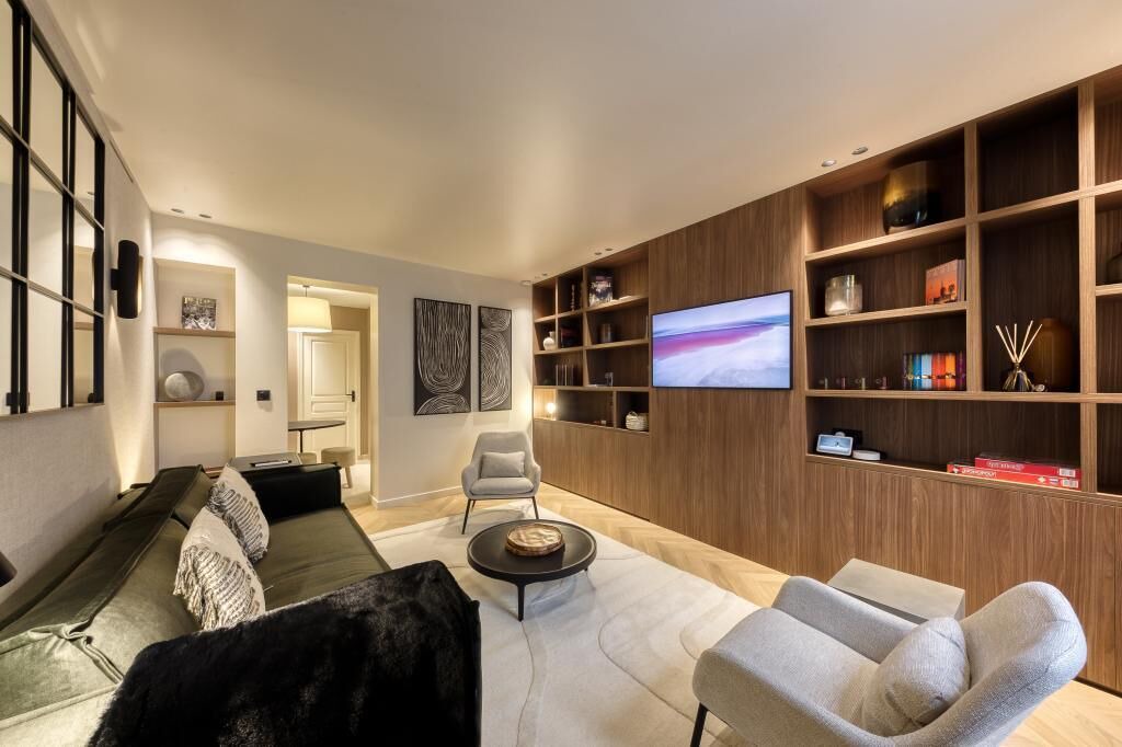 Photo of Livingroom in 9th Arrondissement