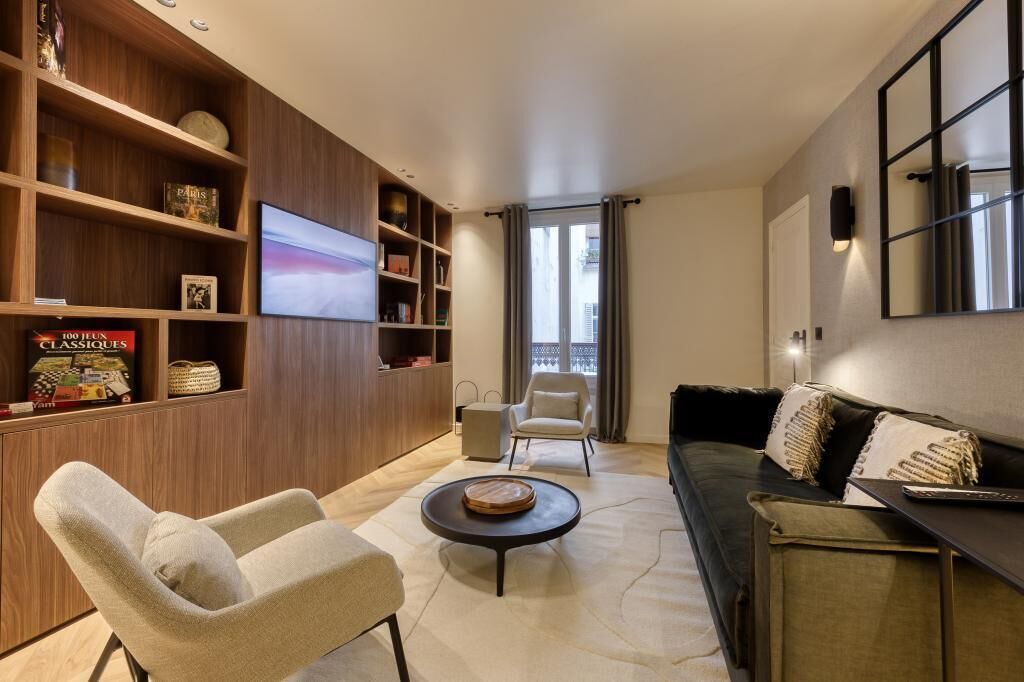 Photo of Livingroom in 9th Arrondissement
