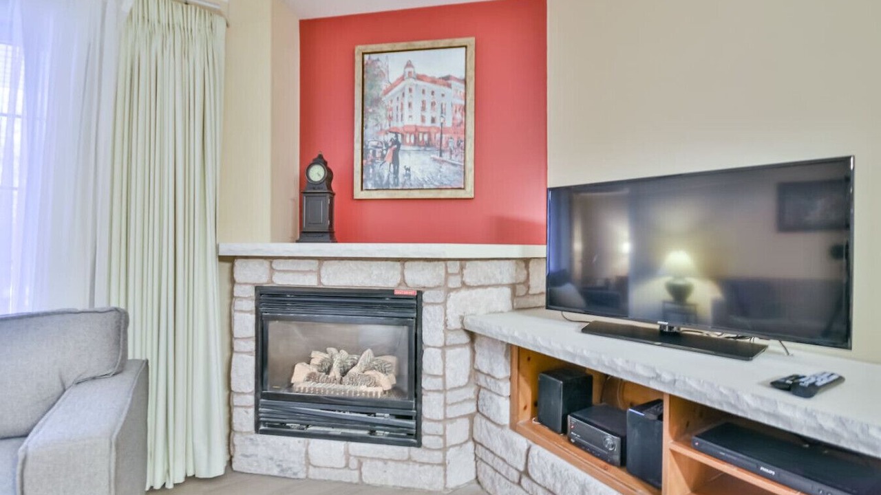 Photo of Livingroom in Oro-Medonte
