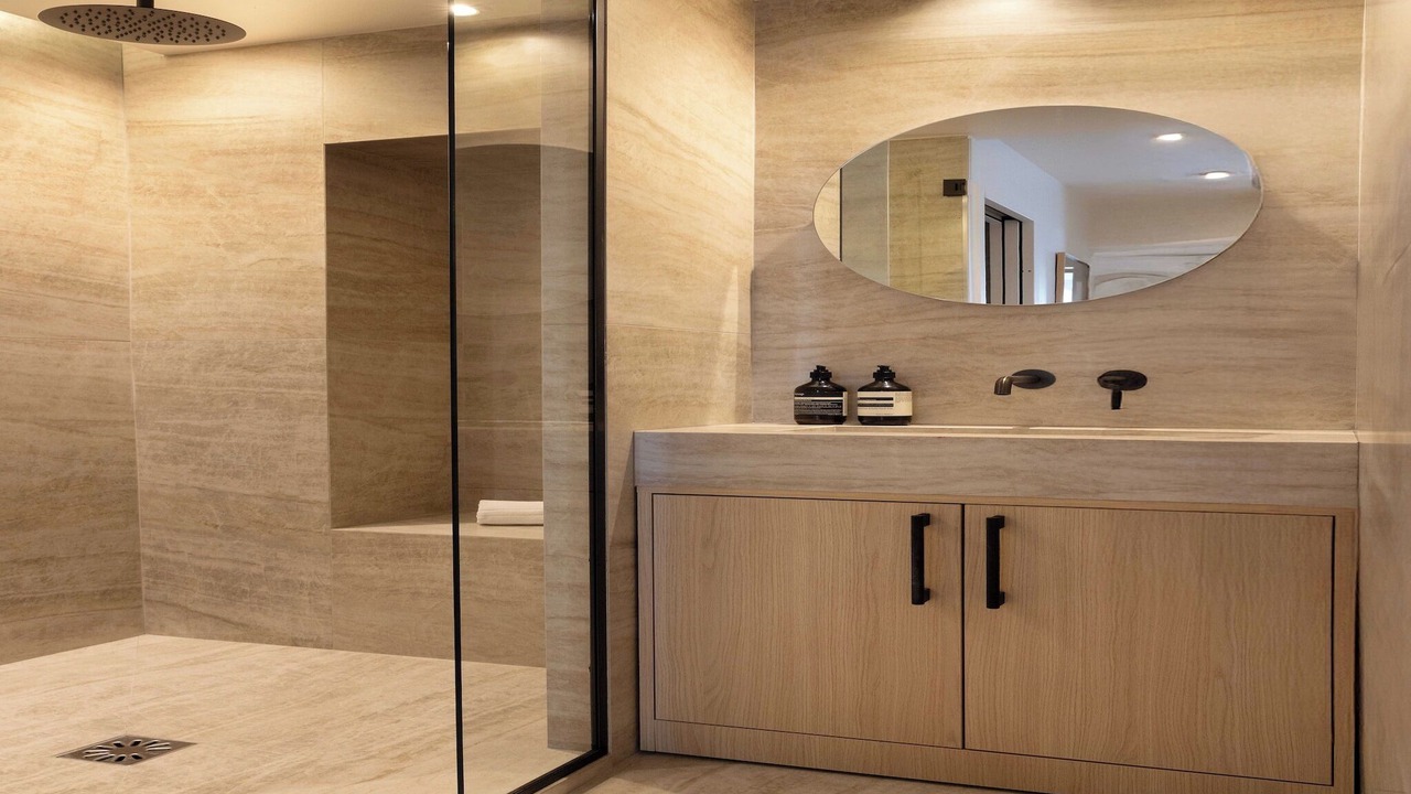 Photo of Bathroom in Saint-Vincent-de-Paul