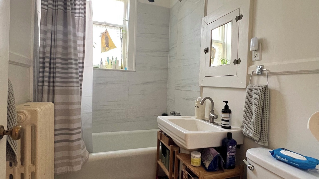 Photo of Bathroom in High Park North