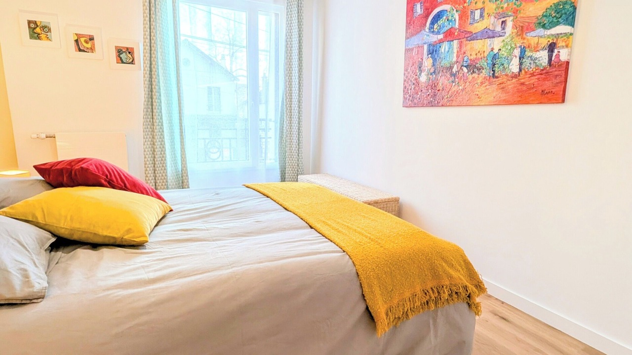 Photo of Bedroom in Le Parc Saint-Maur