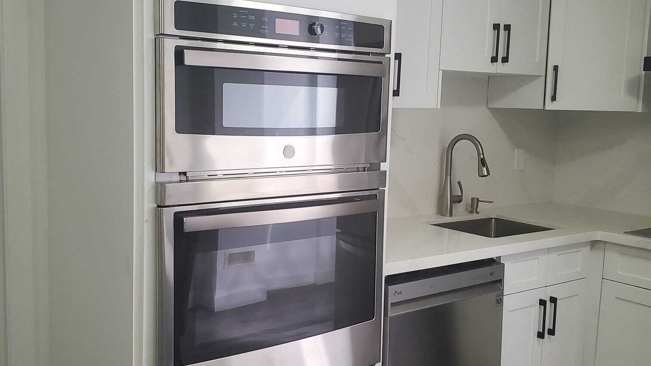 Photo of Kitchen in Halton Regional Municipality