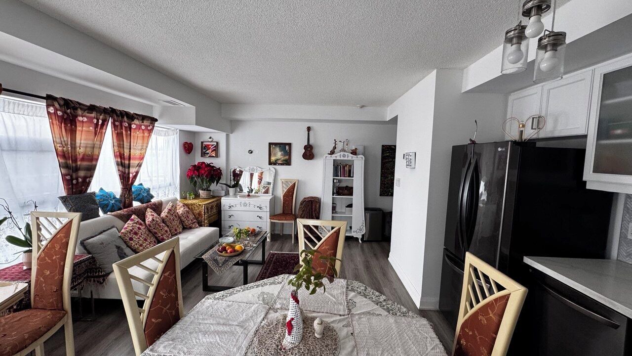 Photo of Livingroom in Etobicoke