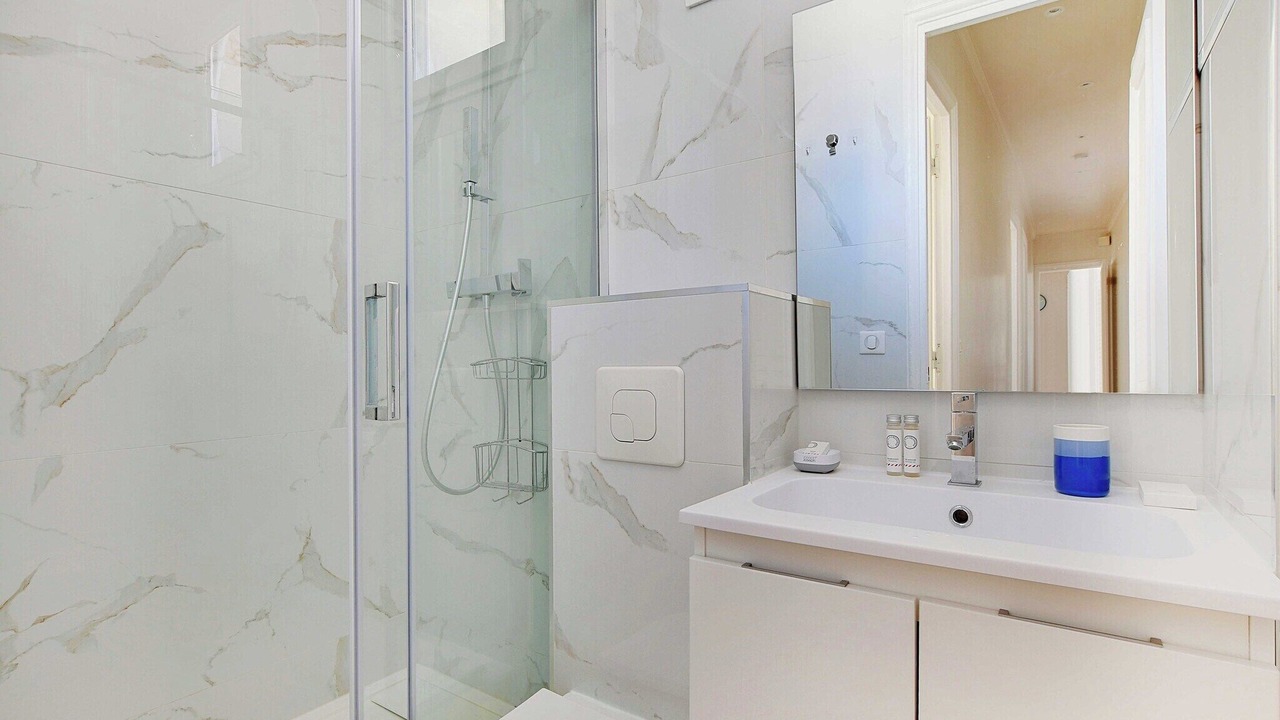 Photo of Bathroom in Saint-Merri