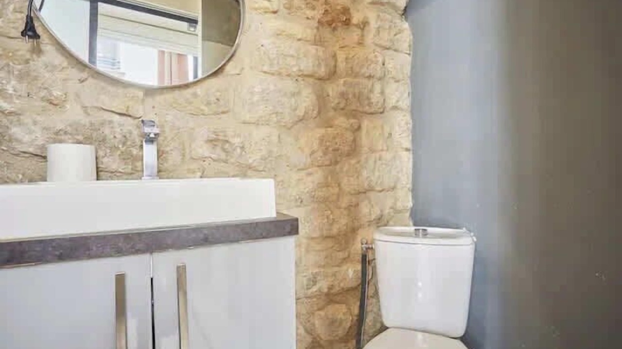 Photo of Bathroom in Porte-Saint-Martin