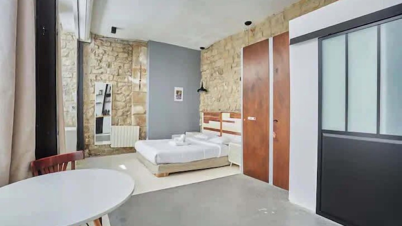Photo of Bedroom in Porte-Saint-Martin