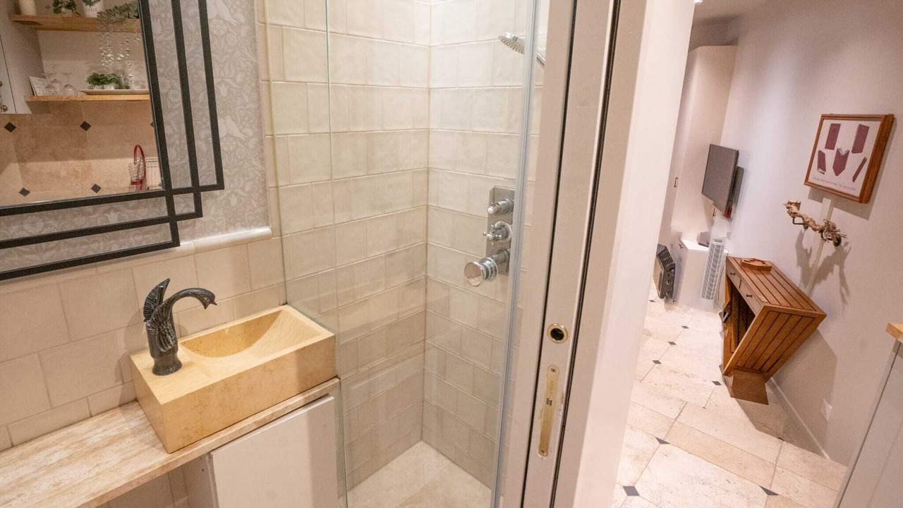Photo of Bathroom in Parc-de-Montsouris